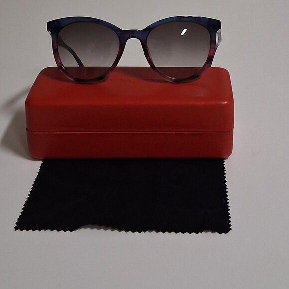 Brand New Carolina Herrera Sunglasses – SHE887 09LK (52/20/140) main image 3